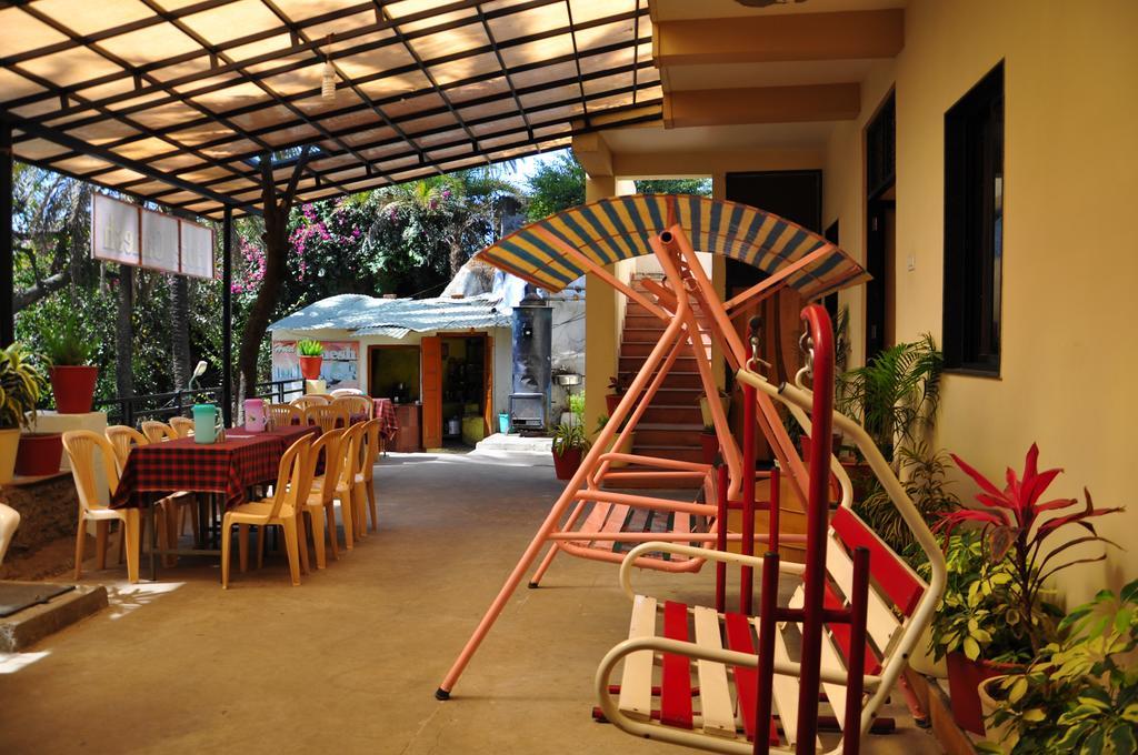 Hotel Oasis Monte Abu Exterior foto