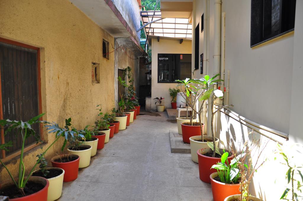 Hotel Oasis Monte Abu Exterior foto